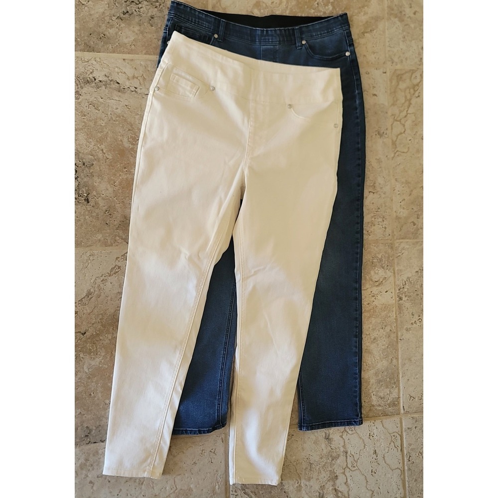 dg2 diane gilman jeans LT set of two jeans White and one Blue Strectch